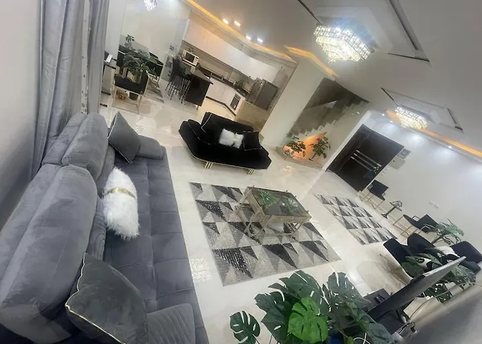 Duplex Apartment At Golden Square