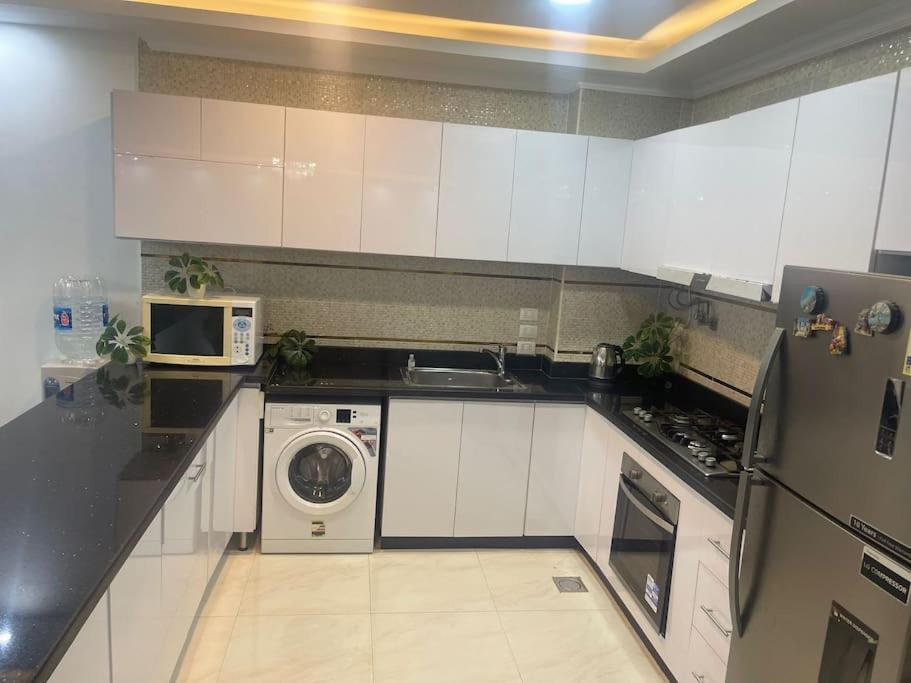 Duplex At Golden Square Appartamento
