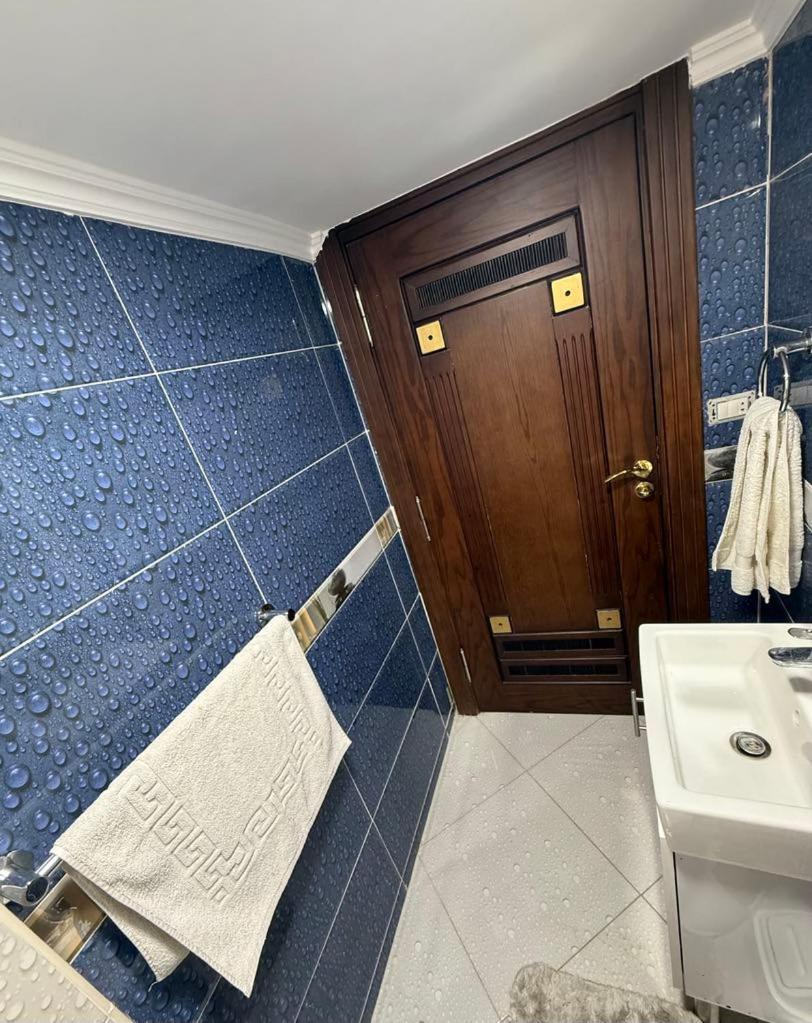 Duplex At Golden Square Appartamento *