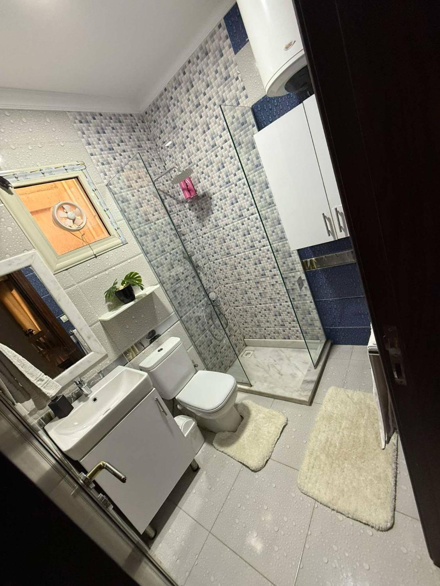 Duplex At Golden Square Appartamento