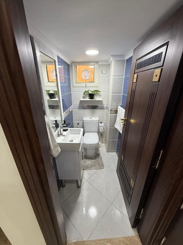 Duplex At Golden Square Appartamento Il Cairo