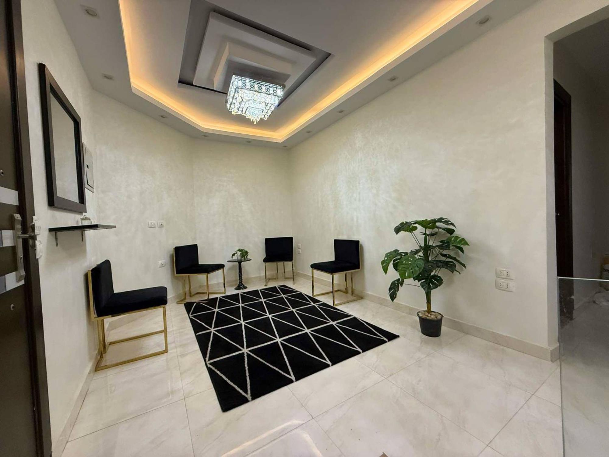 Duplex At Golden Square