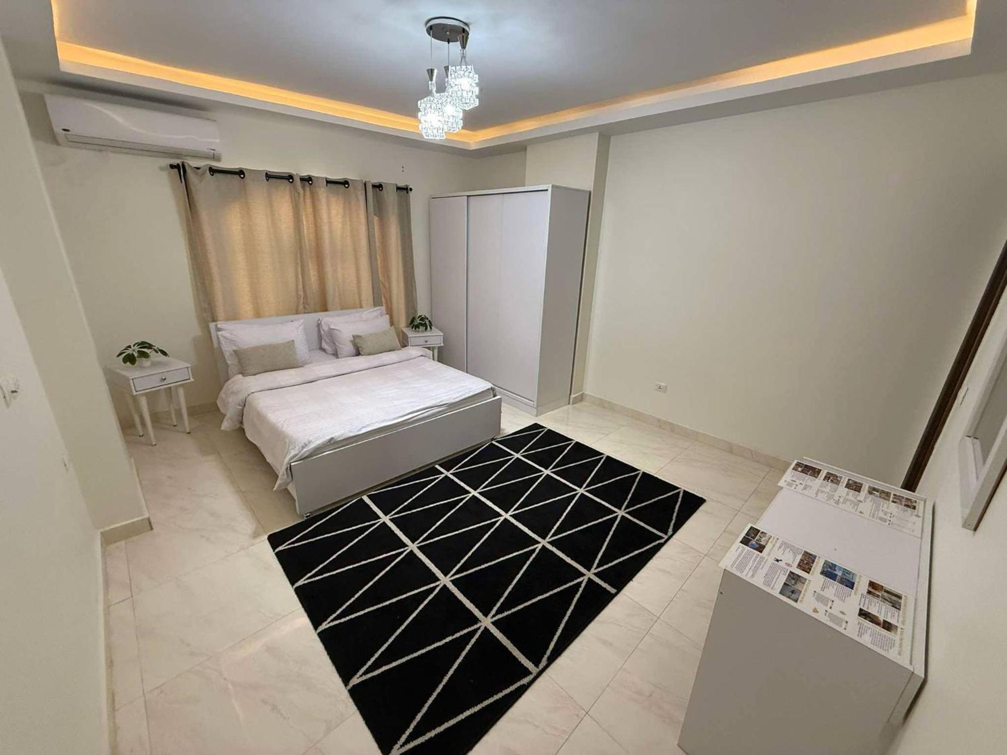 Duplex At Golden Square Appartamento Il Cairo